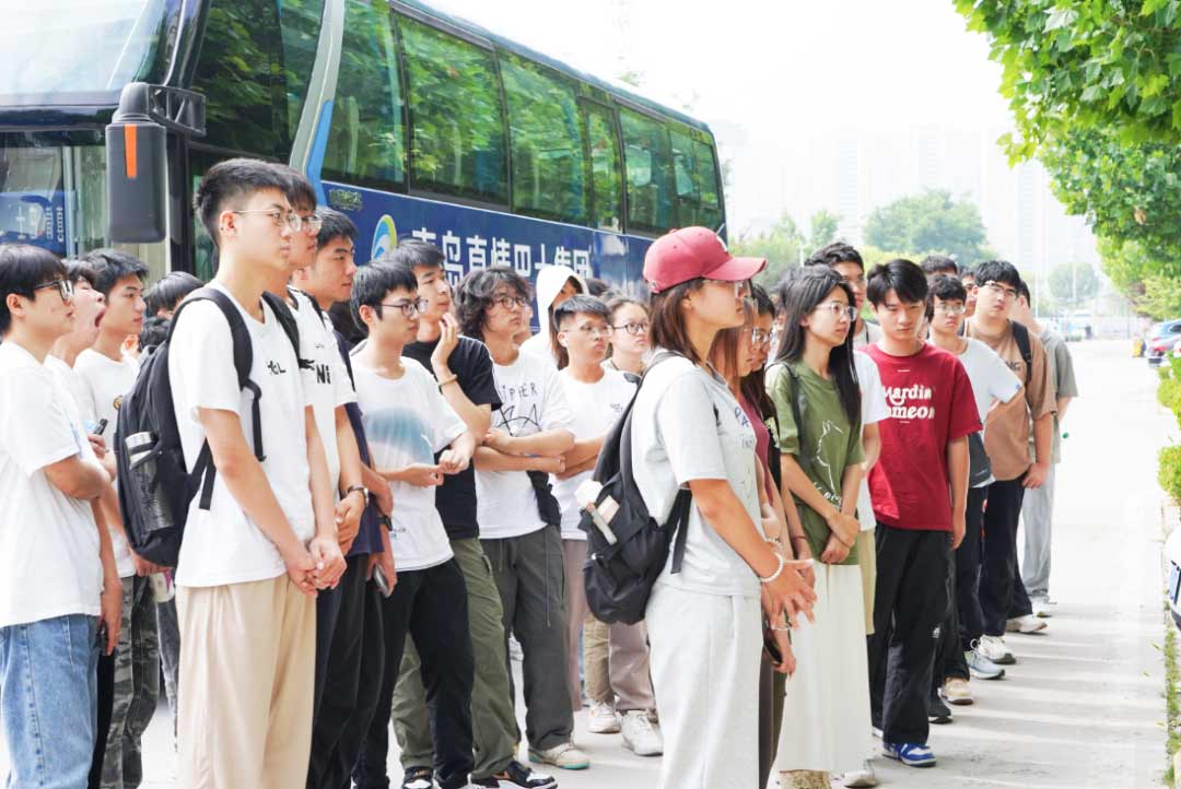 中国石油大学（华东）师生走进zoty中欧智能，携手共促产学研深度融合
