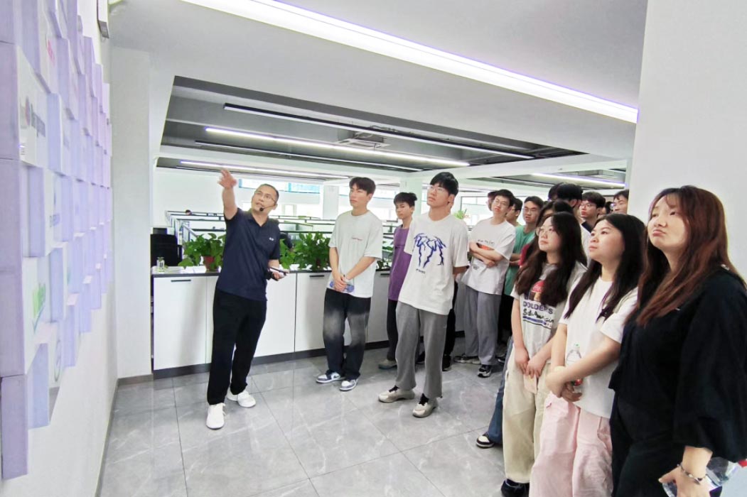 中国石油大学（华东）师生走进zoty中欧智能，携手共促产学研深度融合